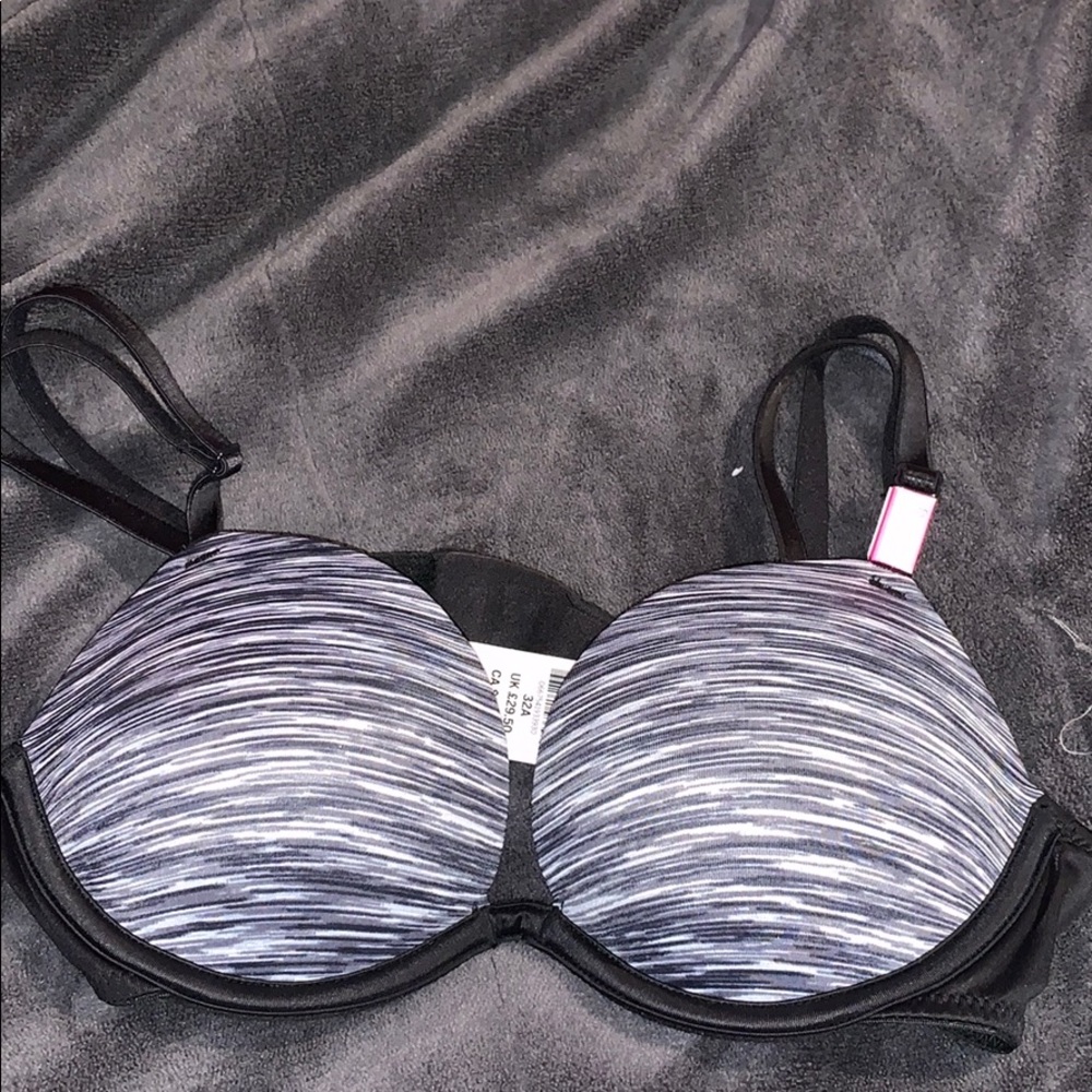 Bra never worn